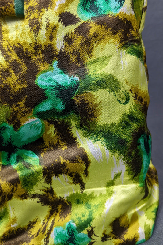 1950s Green Satin Wristlet Bag