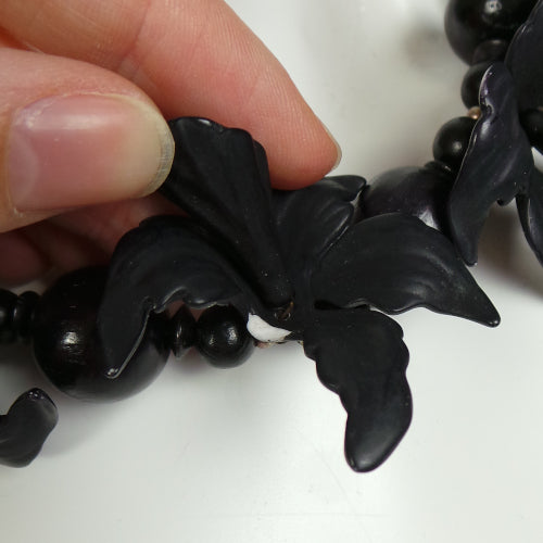 1950s Black 3D Flower Beaded Necklace