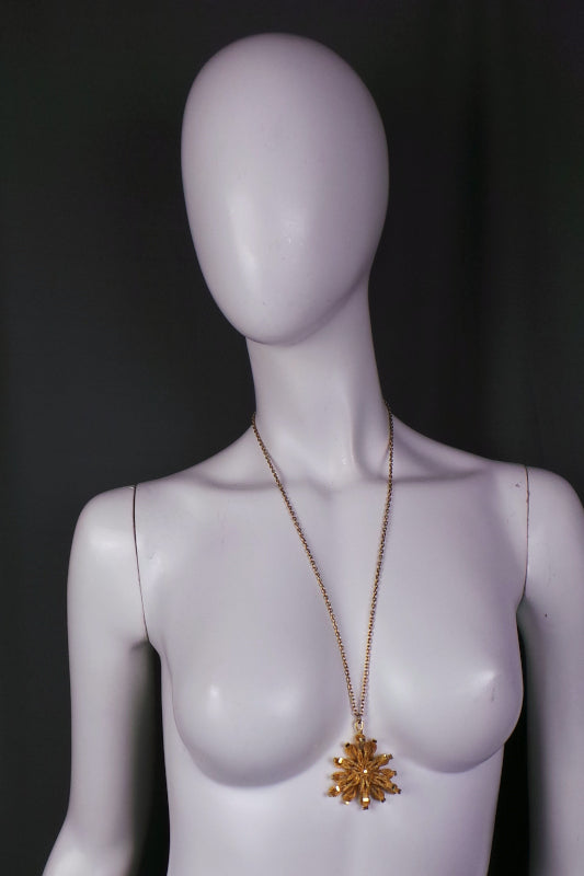 1970s Gold Knot Brutalist Vintage Necklace
