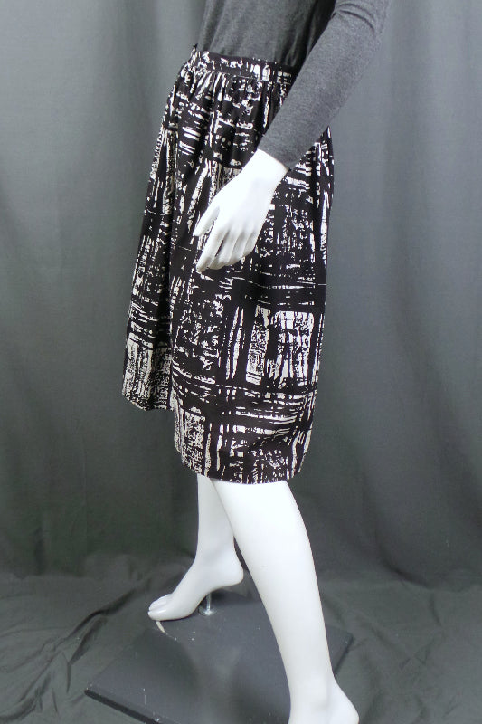 1950s Black and White Print Cotton Skirt, 28in Waist