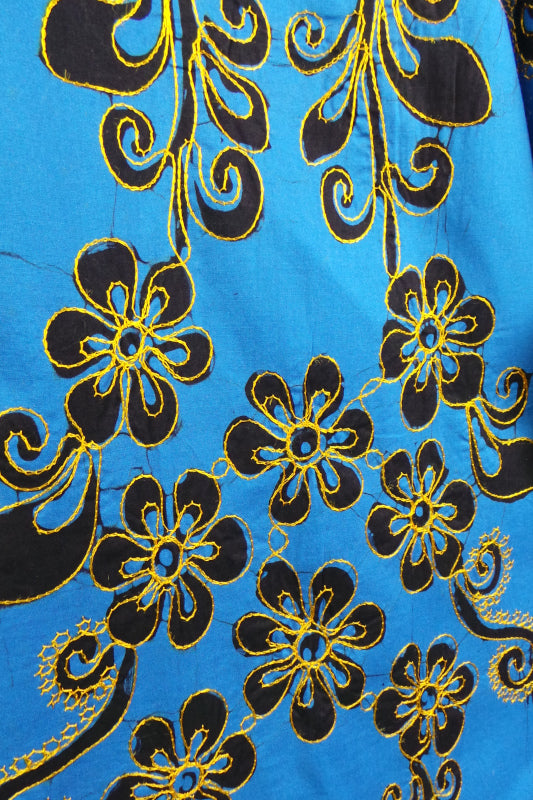 1970s Blue & Black Embroidered Kaftan | L