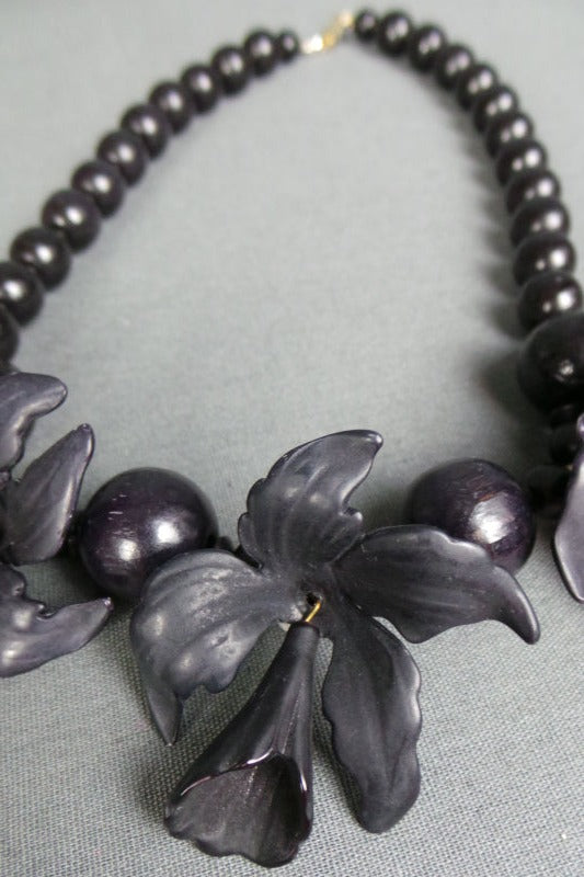 1950s Black 3D Flower Beaded Necklace