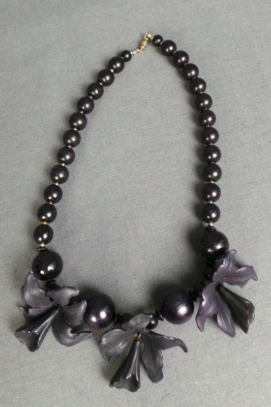 1950s Black 3D Flower Beaded Necklace