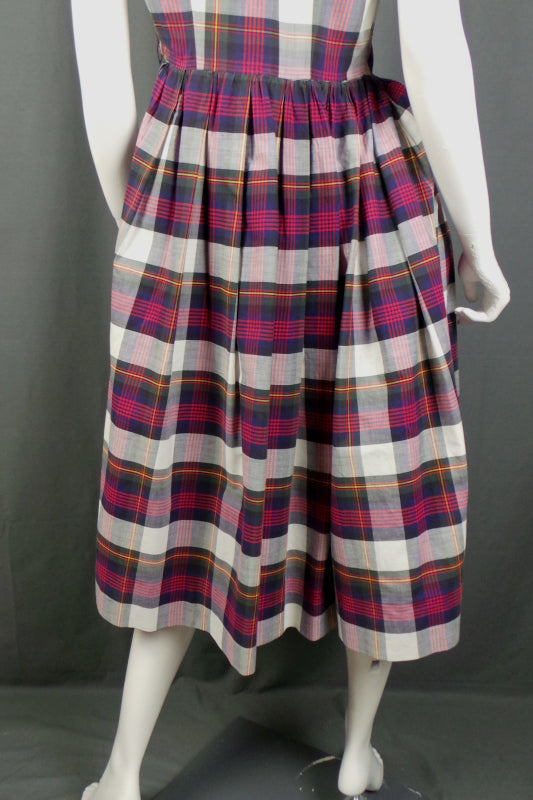1950s Purple and Red Plaid Check Classic Shirtwaister Dress, 38in Bust