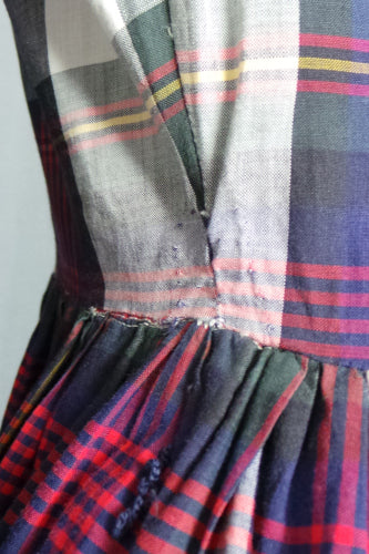 1950s Purple and Red Plaid Check Classic Shirtwaister Dress, 38in Bust
