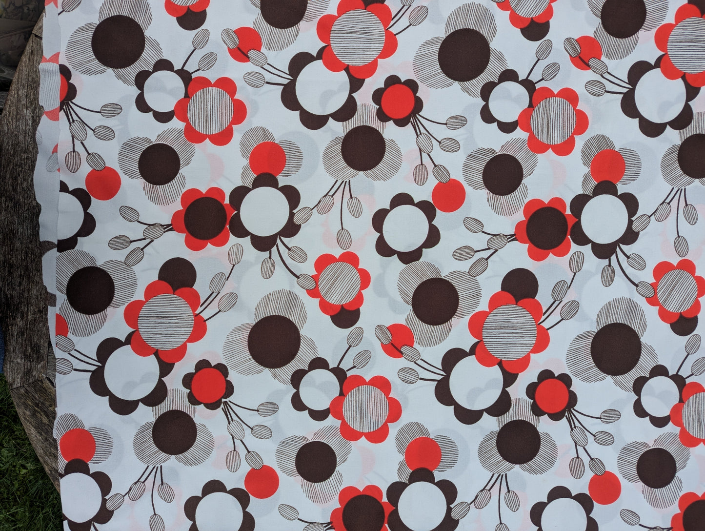 1960s White, Red and Brown Daisy Polyester Fabric