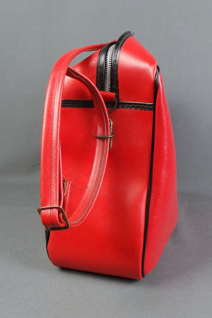 1970s Red and Black Vinyl Shoulder Bag