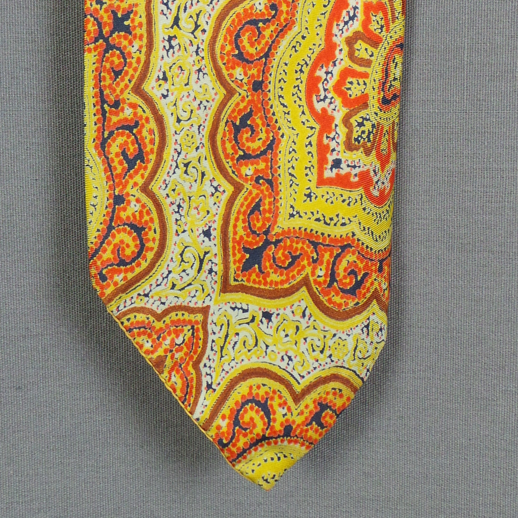 1960s Acid Yellow Paisley Vintage Silk Mens Tie