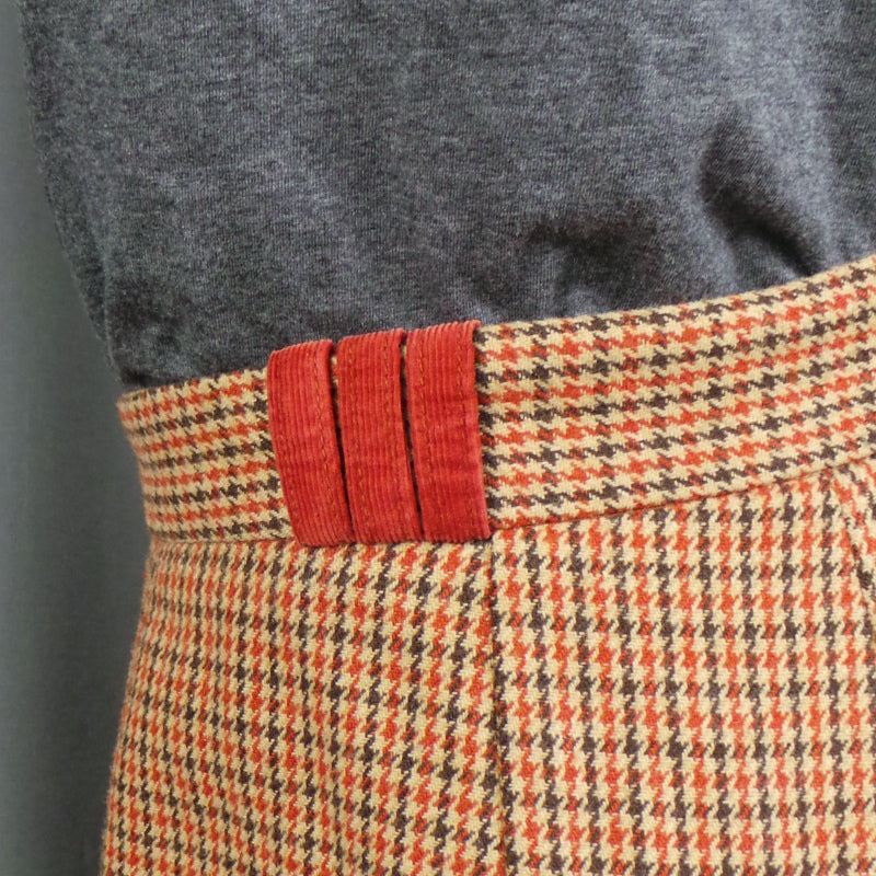 1970s Camel Houndstooth Check Trousers | Mathew Royce | XS