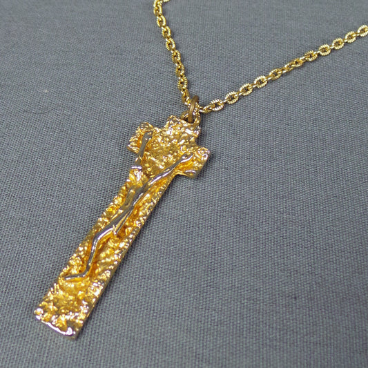 1970s Gold Brutalist Crucifixion Pendant Necklace