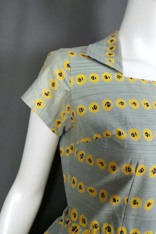 1950s Grey Rose Print Dress | Bercal | XS