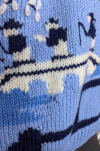 1980s Light Blue Willow Print Handknitted Jumper | M