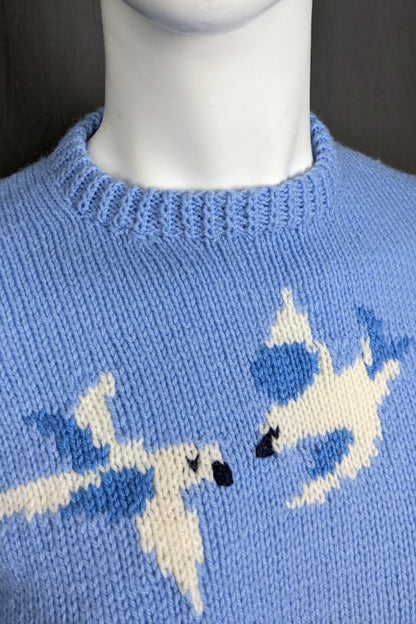 1980s Light Blue Willow Print Handknitted Jumper | M