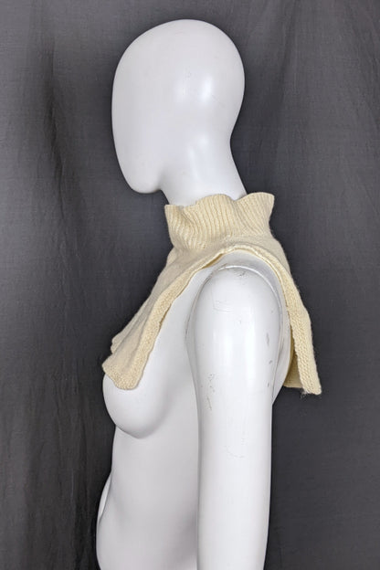 1970s Cream Handknitted Polo Neck Dickie | One Size