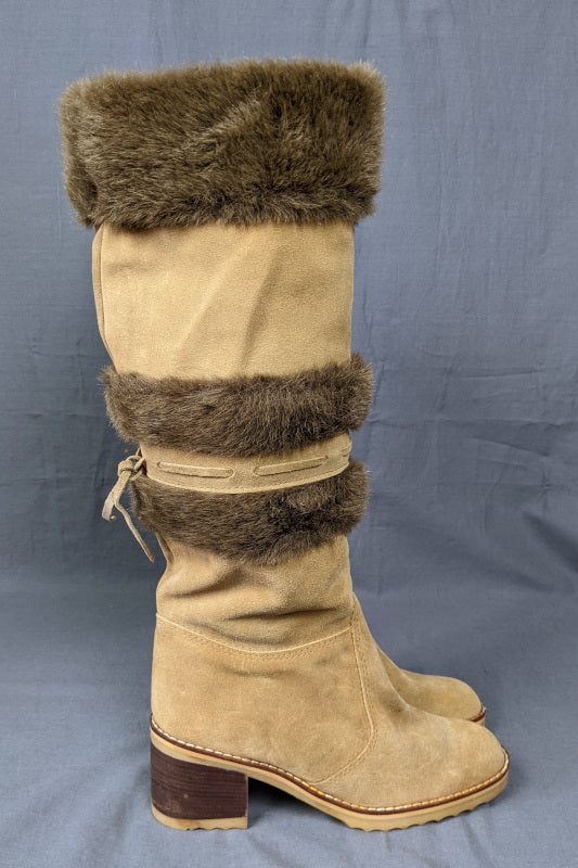 1960s Sheepskin Lined Cream Suede Boots | Moda Pier Garby | UK 5.5