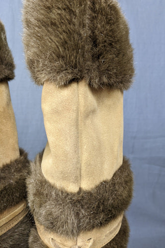 1960s Sheepskin Lined Cream Suede Boots | Moda Pier Garby | UK 5.5