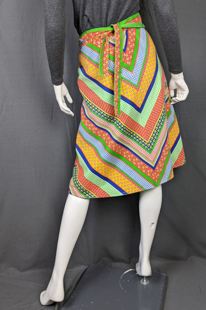 1970s Reversible Lime Green Chevron Wrap Skirt | M