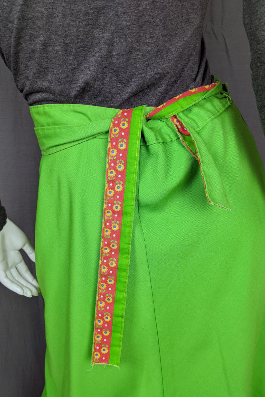 1970s Reversible Lime Green Chevron Wrap Skirt | M