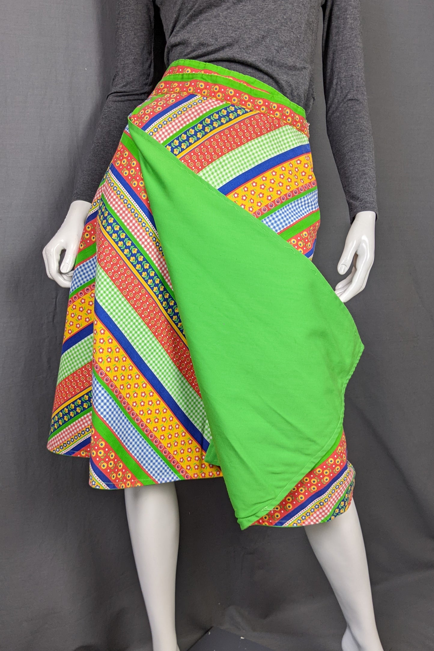 1970s Reversible Lime Green Chevron Wrap Skirt | M