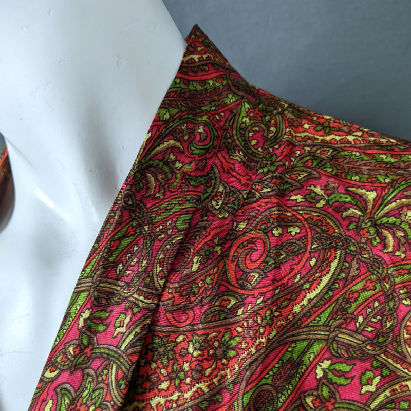 1960s Green & Red Paisley Wrap Front Top | Bernella | M