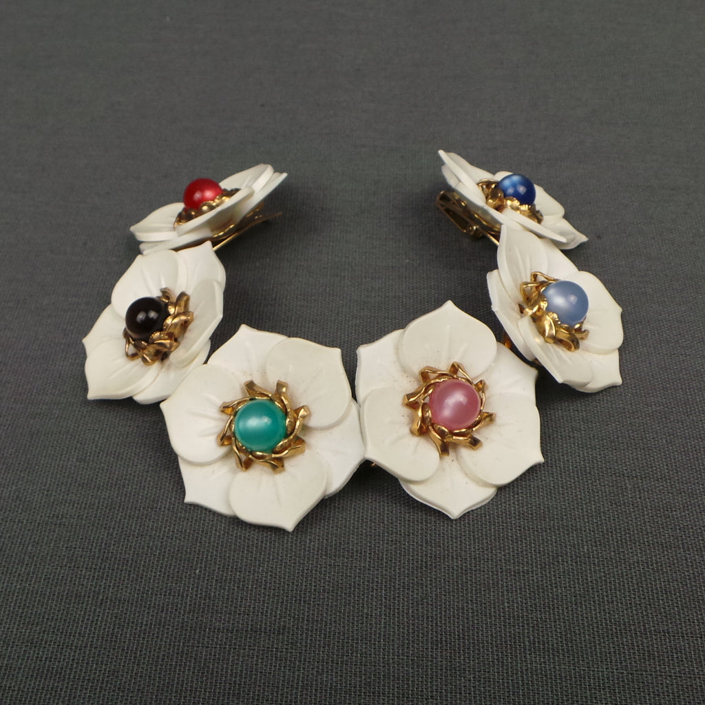 1960s White Flower Multi Colour Vintage Bracelet