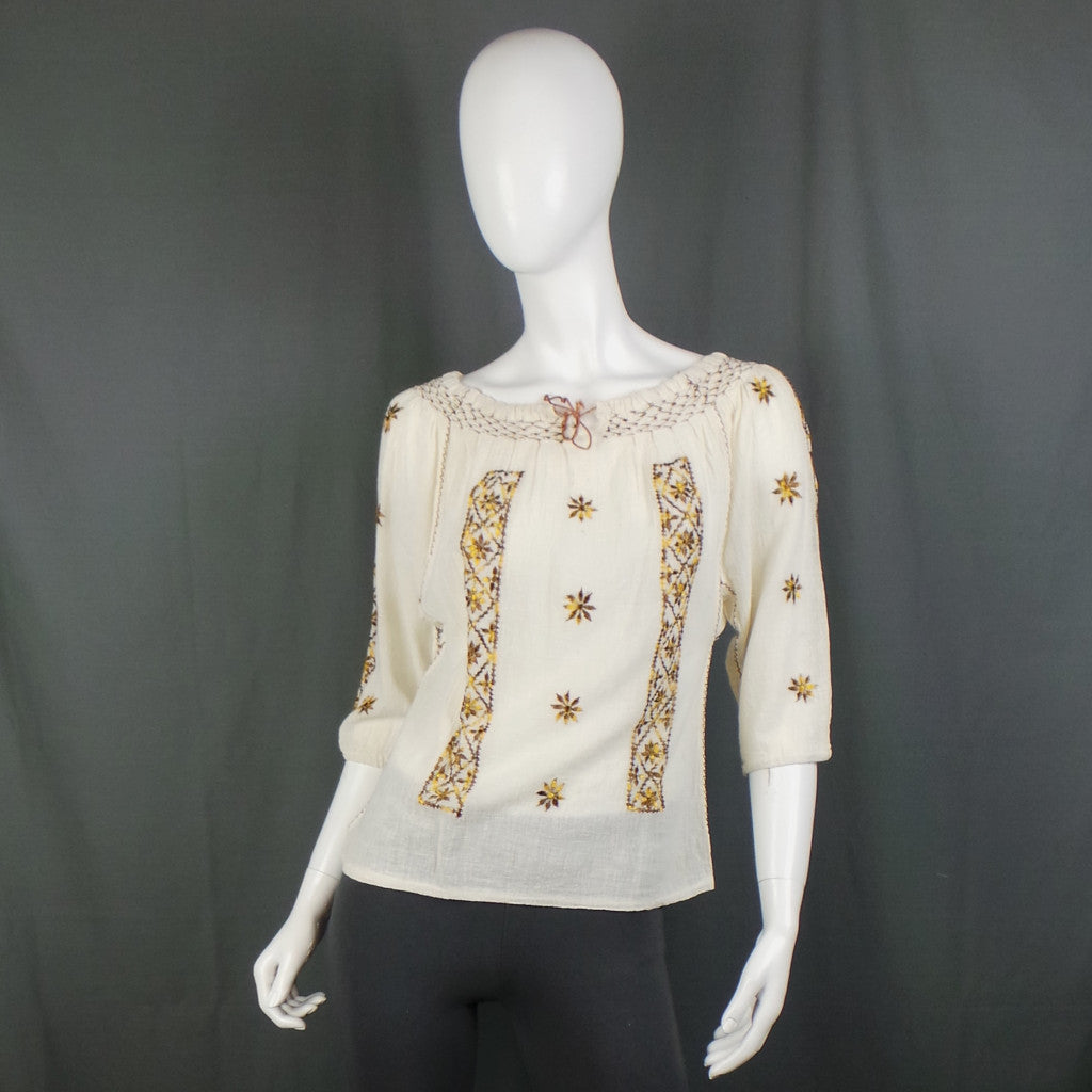 1960s Cream Cheesecloth Embroidered Vintage Top