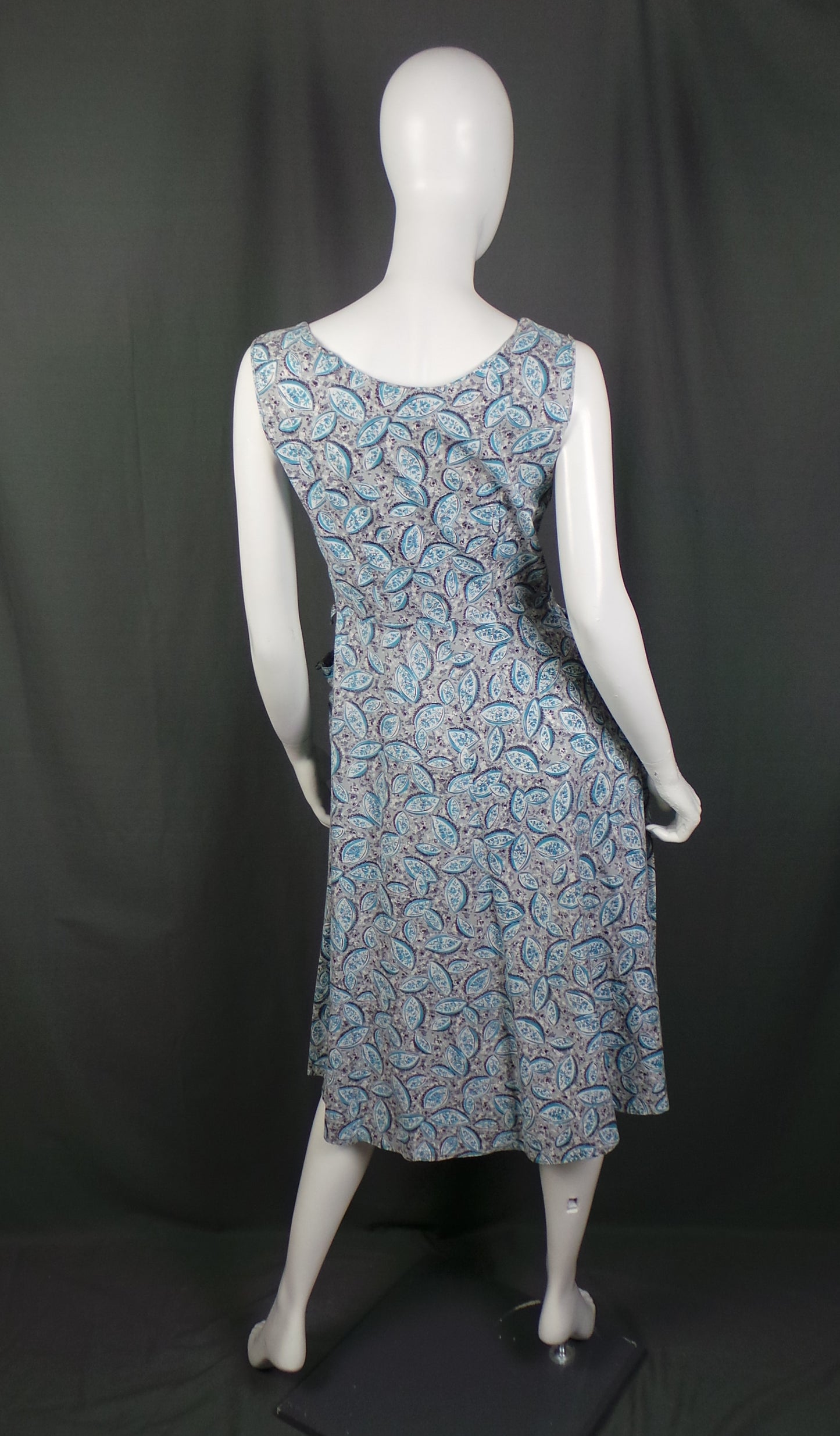 1940s Blue Grey Scalloped Sleeveless Dress | Joyce Lane | S