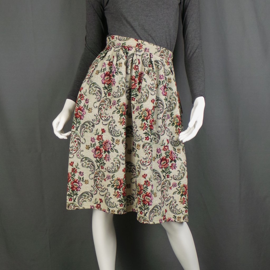 1950s Floral Tapestry Vintage Dirndl Skirt | Stromor