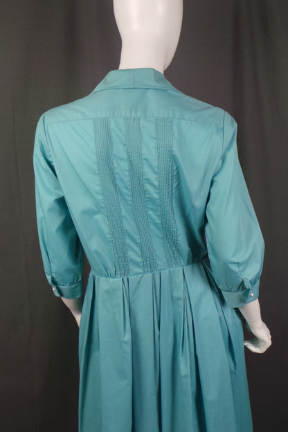 1950s Fresh Blue Pin Tucked Shirtwaister, by Nelly Don. 41.5in Bust
