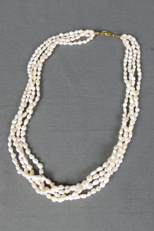 1970s Twisted Freshwater Vintage Pearl Necklace