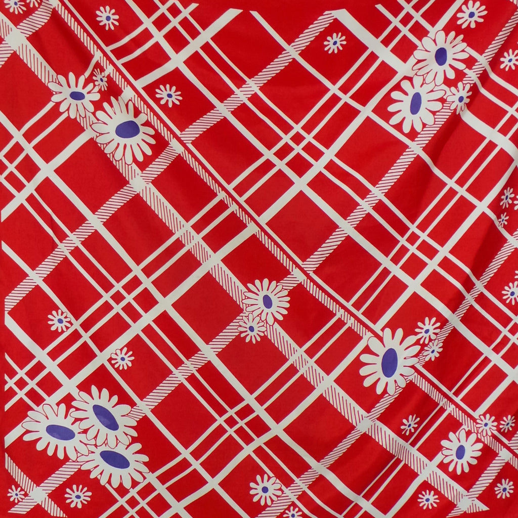 1960s Red and White Daisy Print Vintage Scarf