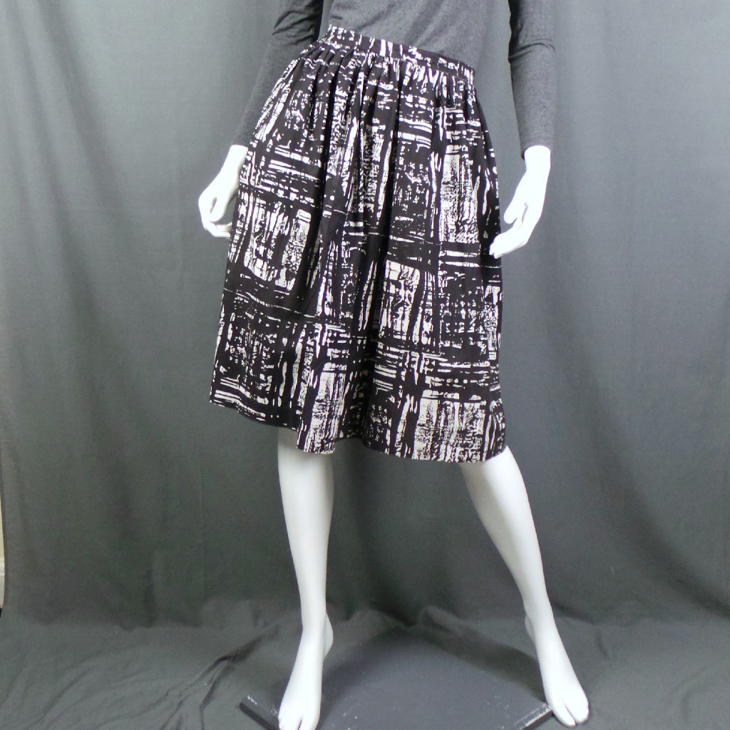 1950s Black and White Print Vintage Skirt