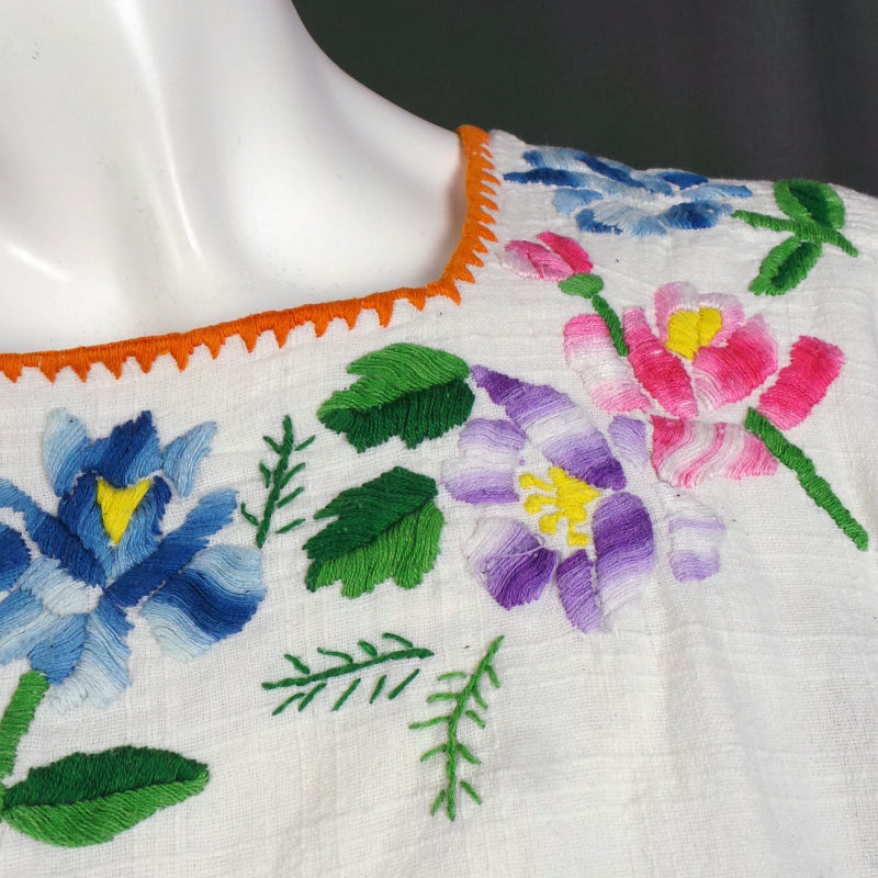 1960s White Cotton Embroidered Guatemalan Top, 40in Bust