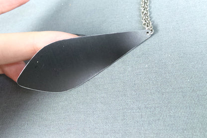 1960s Black and Silver Teardrop Necklace