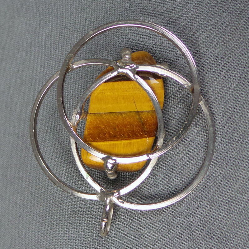 1970s Tigers Eye Tumble Stone Circle Pendant