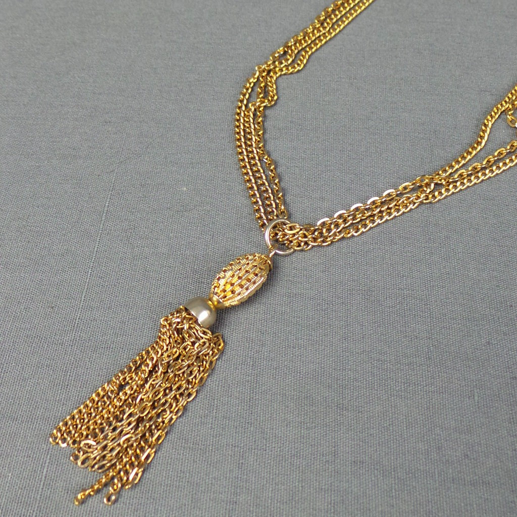 1970s Gold Tone Three Chain Tassel Vintage Necklace