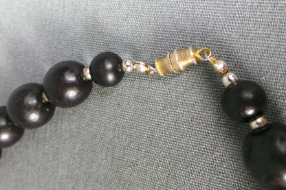 1950s Black 3D Flower Beaded Necklace
