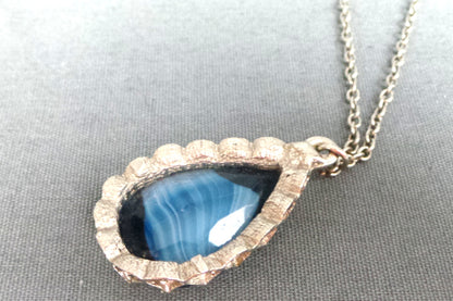 1960s Deep Blue Teardrop Gem Necklace