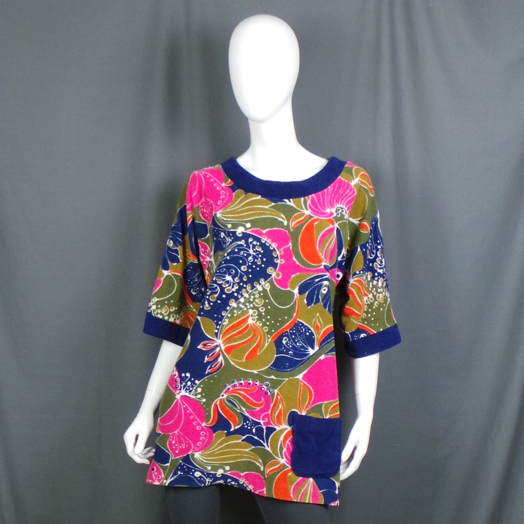 1970s Green and Pink Print Vintage Towelling Tunic Top