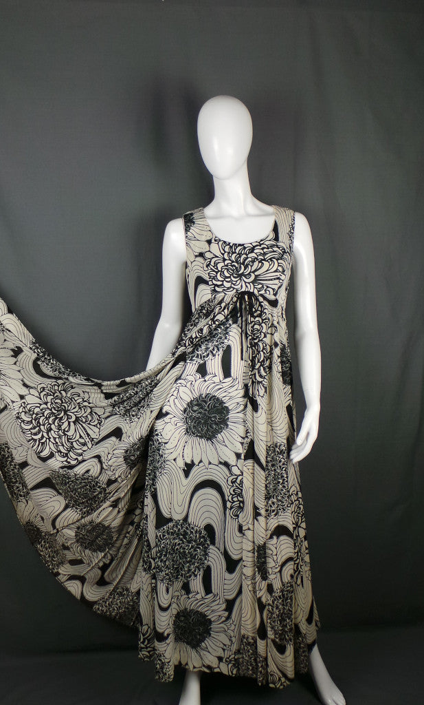 1970s Black White Floral Maxi Cape Dress | Frederick Howard | S